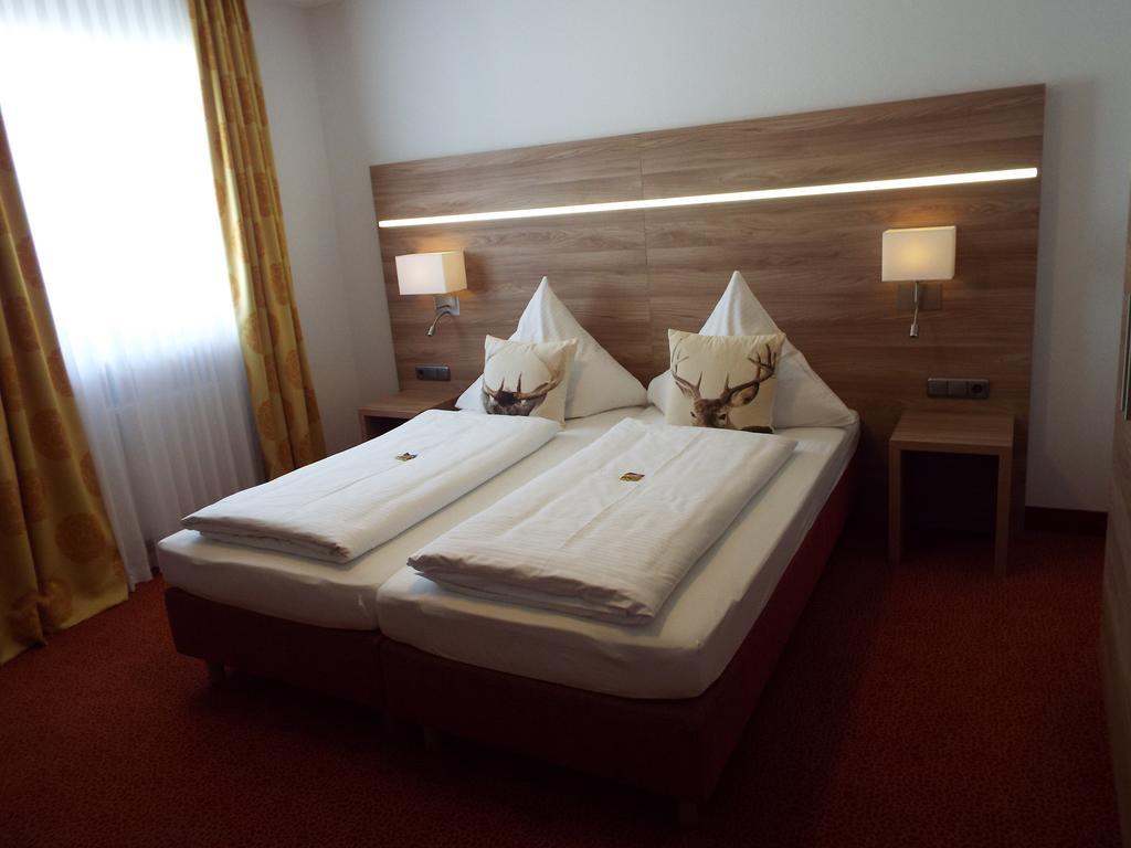 Hotel Isartaler Hof โวลฟรัทส์เฮาเซิน ห้อง รูปภาพ