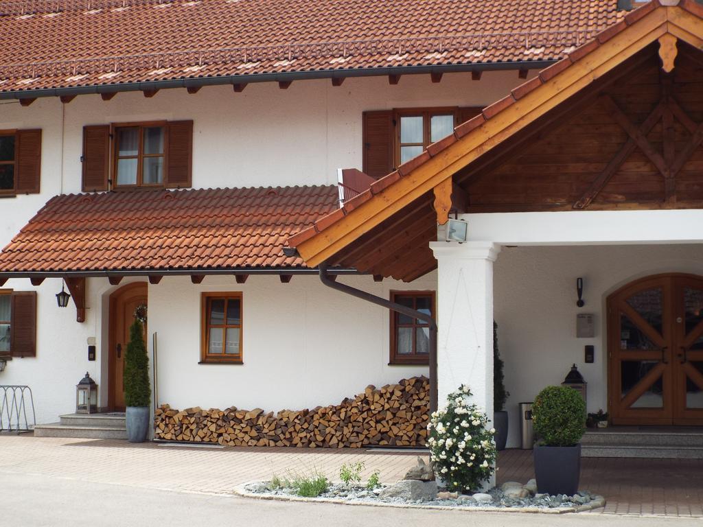 Hotel Isartaler Hof โวลฟรัทส์เฮาเซิน ภายนอก รูปภาพ