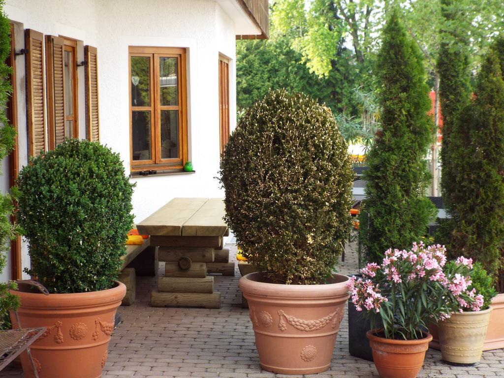 Hotel Isartaler Hof โวลฟรัทส์เฮาเซิน ภายนอก รูปภาพ