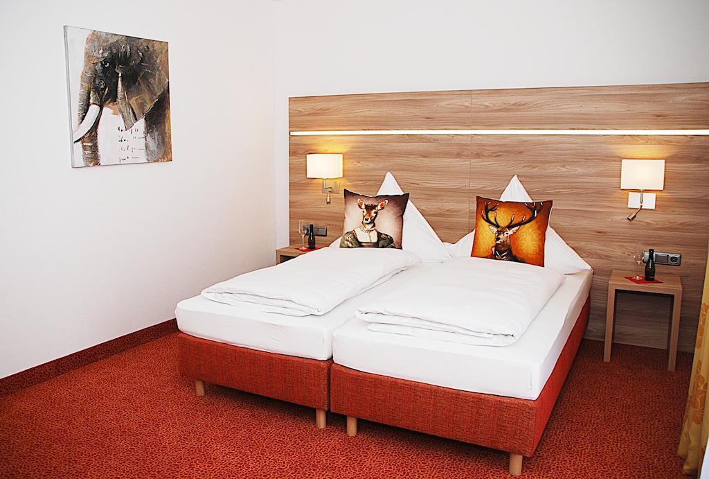 Hotel Isartaler Hof โวลฟรัทส์เฮาเซิน ห้อง รูปภาพ